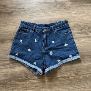 Women’s Shein Size Large Embroidered Daisy Jean Shorts
